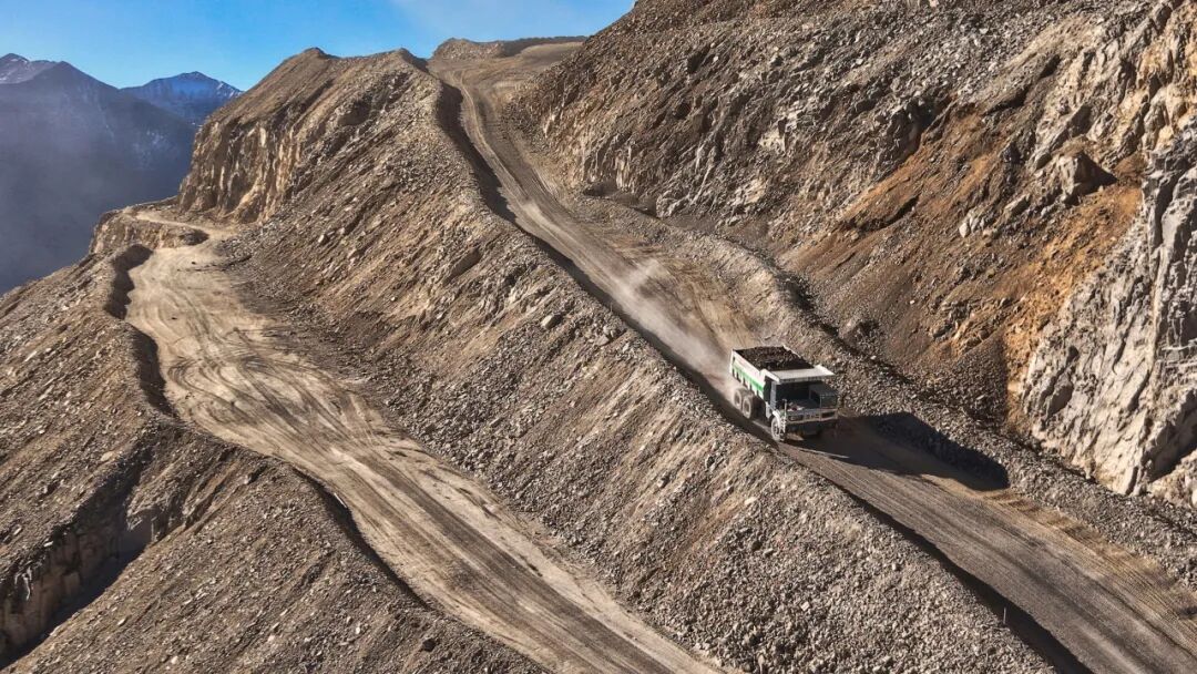 宇礦同行|宇通礦卡受邀參加全球礦業(yè)電氣化峰會(huì)，共繪零碳智慧礦山新藍(lán)圖！