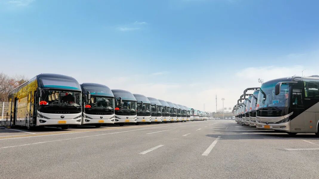 “兩會時刻”開啟！宇通T7等高端車型實力護航各地兩會