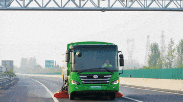 創新升級,硬核實力┃高速公路清掃新選擇 圖片