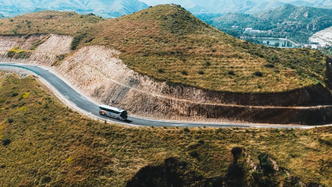 北上追雪、南下避寒,南北互游掀起冬季旅游新浪潮 北上追雪、南下避寒,南北互游掀起冬季旅游新浪潮
